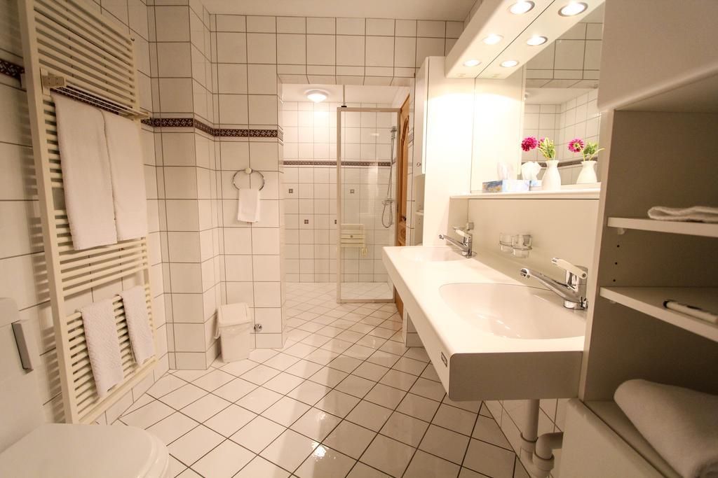 Hotel Schweizerhof 3*